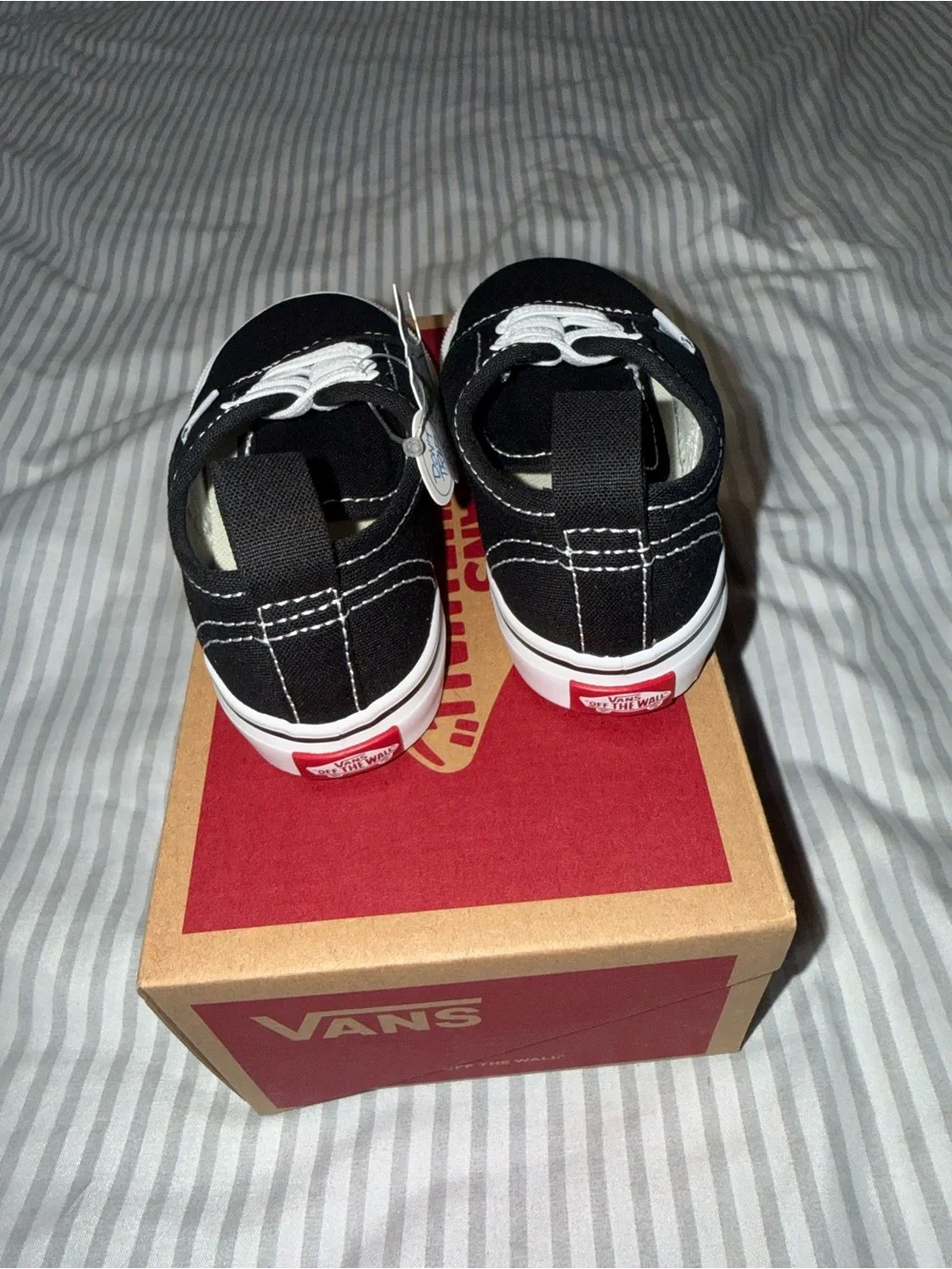 🆕 Vans Toddler Black & White Kids Slip-On Sneakers (Elastic)
